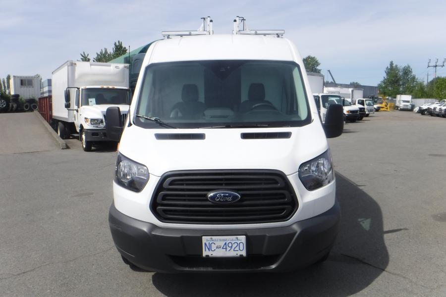 2018 Ford Transit 250 Cargo Van Medium Roof 148