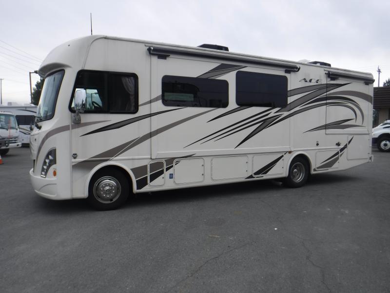 Repo.com | 2018 Ford Thor Ace 30.3 Motorhome with 2 Slides