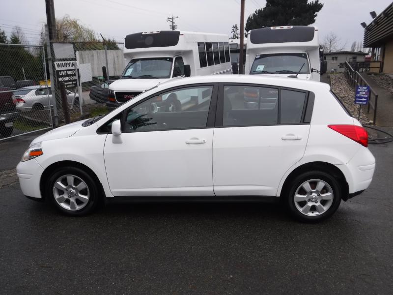 Repo.com | 2010 Nissan Versa 1.8 SL Hatchback