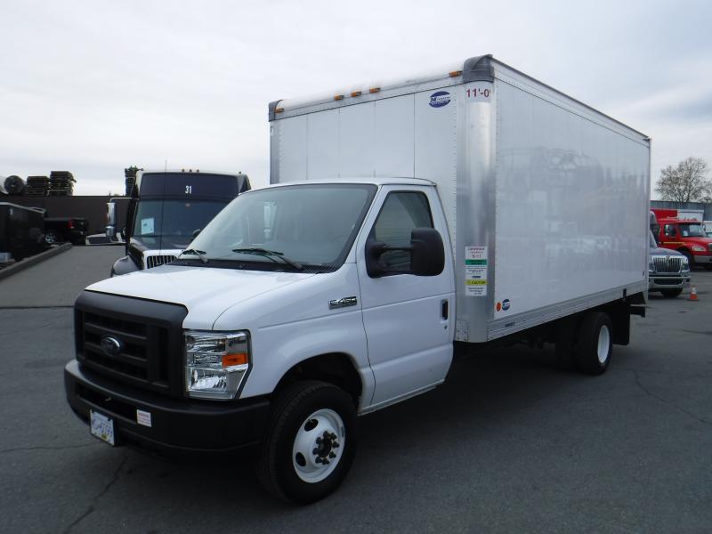 Repo.com | 2018 Ford Econoline E450 16 Foot Cube Van with Easy Load Ramp